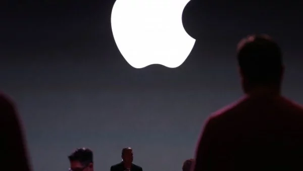 Apple откри сезона с три нови iPhone X и часовник с електрокардиограма (СНИМКИ)