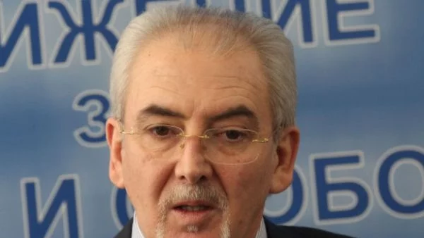 Нямам компромати за Радан Кънев, той си е самодостатъчен компромат