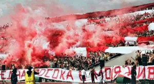 Червената футболна легенда умря 