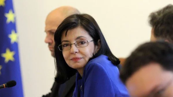 Кунева: Никой няма да ни поднесе Шенген на тепсия 