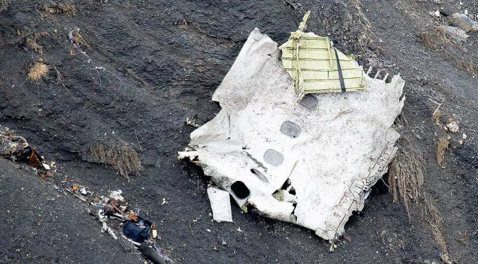 Самолет с бразилски отбор се разби в Колумбия (ВИДЕО)