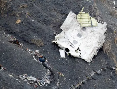 Руски самолет със 71 души на борда се разби в Подмосковието