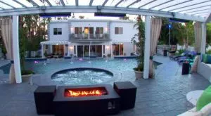 Пакиао си купи имение за 8 милиона и 4 билета