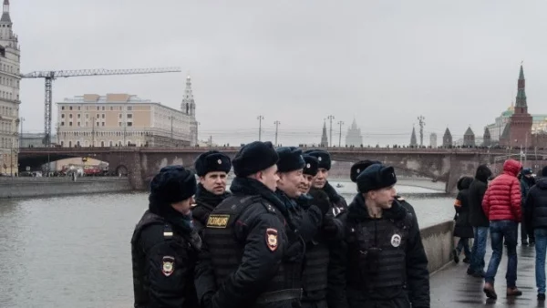 Руските кинотеатри "Елдар" и "Алмаз Синема" бяха евакуирани заради бомбена заплаха