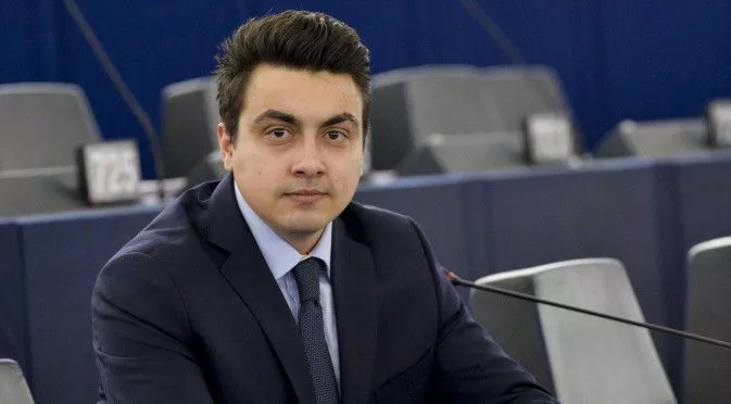 Български евродепутат зове за реформа във ФИФА