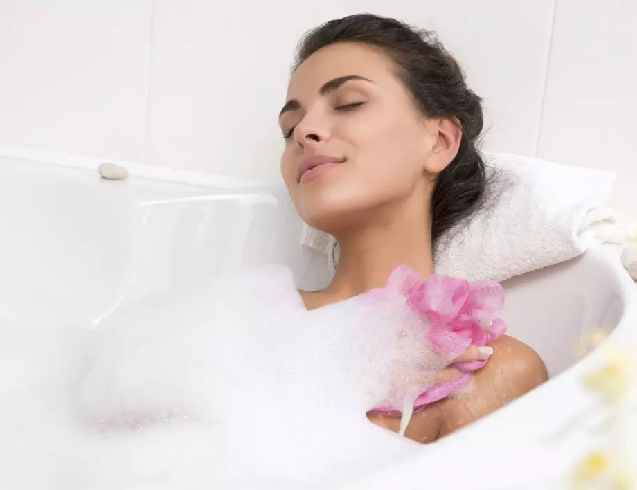 Дерматолог: Тези 3 места по тялото трябва да се мият всеки ден