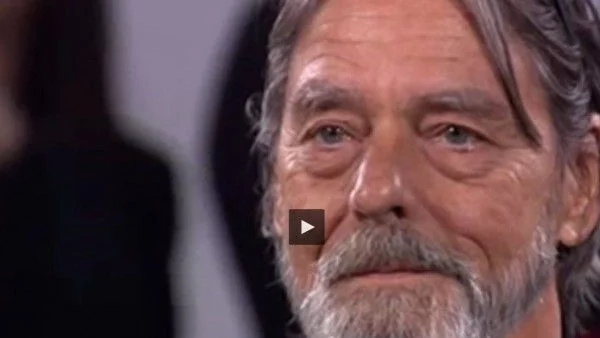 Какво става, когато срещнеш любовта си от преди 23 години