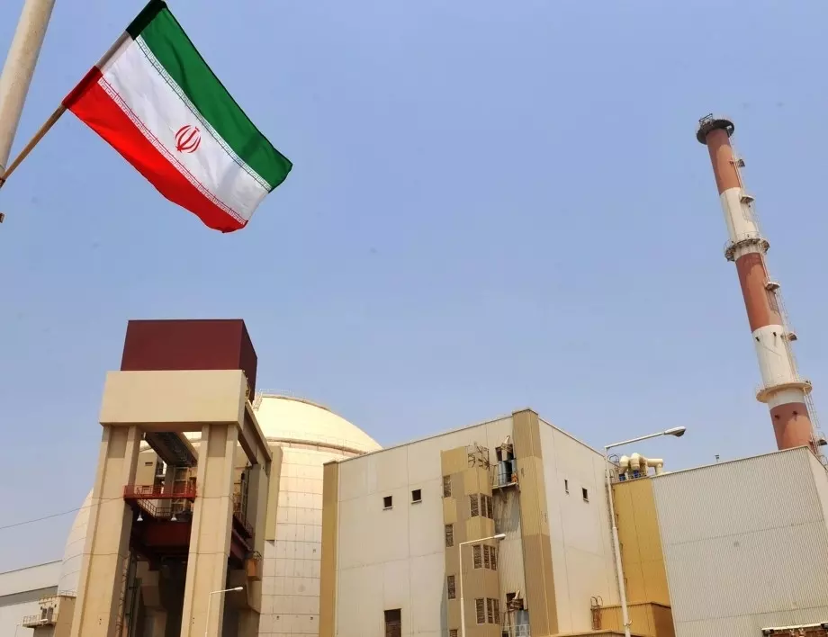 Иран предупреждава за атомна бомба, ако види заплаха за съществуването си