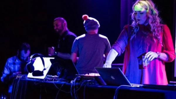 Artnewscafe събира всички заедно отново на Великден