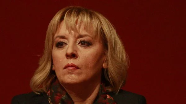 Мая Манолова: Партийната роля не е достъчна за мен, за да помагам на хората