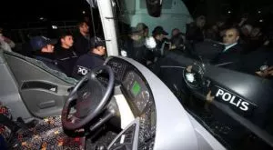 Има арестувани за атаката по Фенербахче