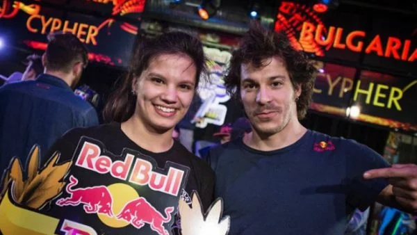 Мари QueenMarry Славова от Бургас е първото момиче в историята на Red Bull BC One, което печели Финал