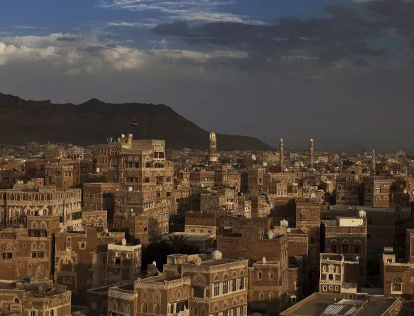 Йеменските бунтовници освободиха шестима заложници