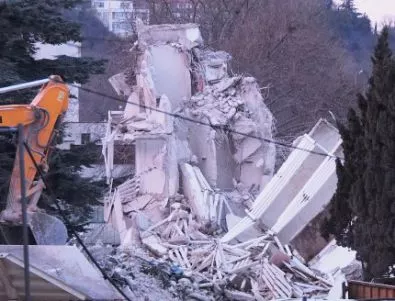 Срути се сграда във Велико Търново 