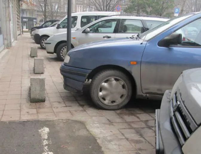 За 9 месеца са платени почти 15 млн. лева за паркиране в София, Пловдив и Бургас