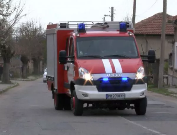 Мъж е пострадал при пожар в село Вълча поляна 