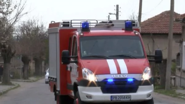 Мъж е пострадал при пожар в село Вълча поляна 