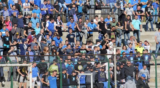 Тръст "Синя България" сезира ФИФА и УЕФА за Първa професионална лига