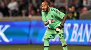 Филаделфия изгони М'боли