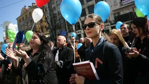 Адвокатите май успяха: Ще бъдат извадени от закона за пране на пари