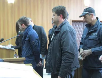 Митничарите от ГКПП Андреево остават в ареста след 