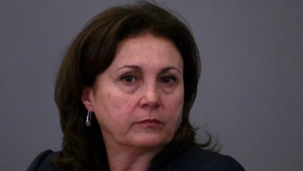 Бъчварова е премахнала забраната МВР да приема дарения