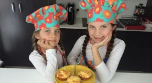 8-годишно момиче изкарва по 127 000 долара на месец от готварски видеа