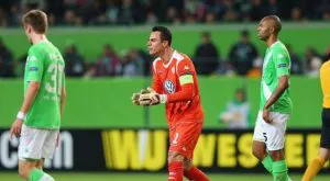 Волфсбург дари точка, Шалке засили Щутгарт към Втора Бундеслига