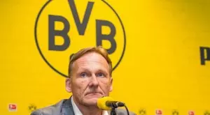 {{ otherArticle[0].article.title }}