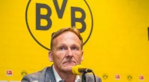 Шефът на Борусия измисли как УЕФА да наказва отбори като ПСЖ