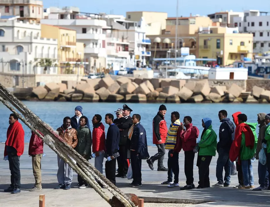 Остров Лампедуза въстана срещу африканските мигранти