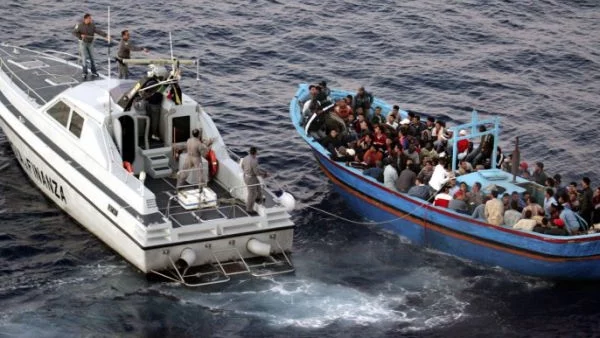 ЕС планира да унищожи лодките на трафикантите в Средиземно море 