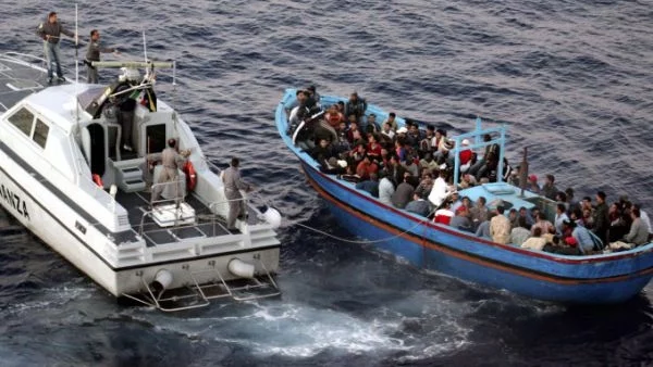 Над 100 000 имигранти са дошли в Европа през Средиземно море за 6 месеца