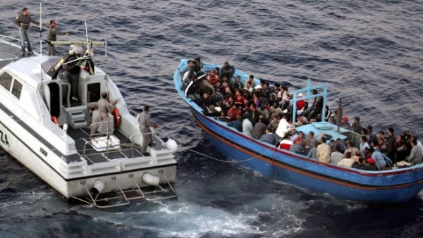 84 мигранти са изчезнали след потъване на лодка в Средиземно море