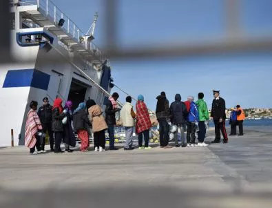 Финландия иска всяка членка на ЕС да има избор дали да приема бежанци от Африка