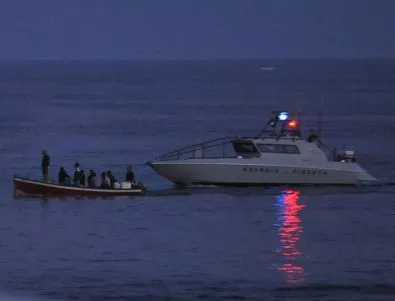 Турската брегова охрана спаси десетки мигранти от удавяне