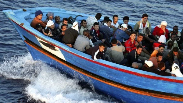 Над 400 мигранти са загинали в Средиземно море
