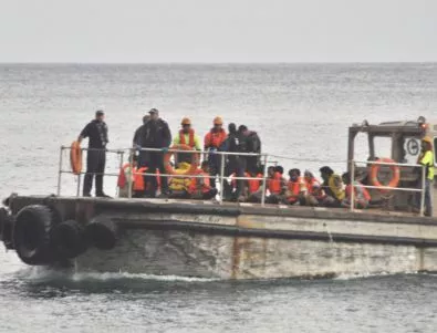 ЕС отпуснал на Гърция само 6 кораба за контрол на границите