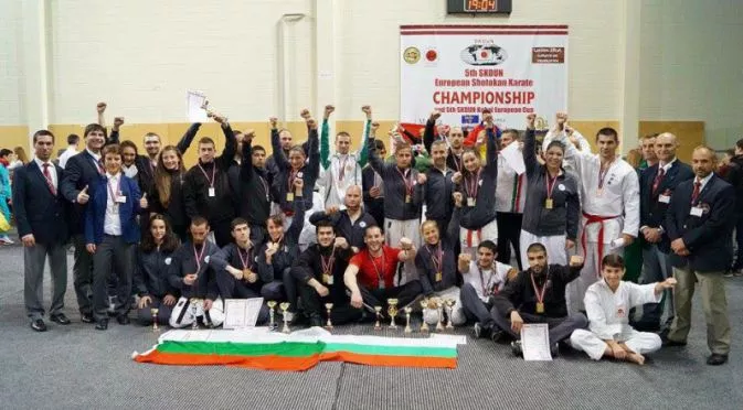 България грабна 7 златни медала на европейското по карате-до