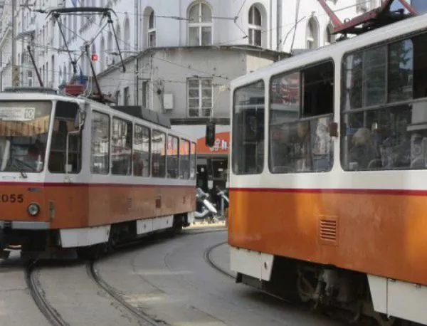Уволниха ватмана, изоставил трамвая си насред София