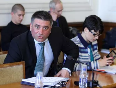47 депутати внесоха нови промени в ИК за секциите на българите в чужбина