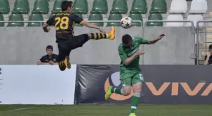 {{ otherArticle[0].article.title }}