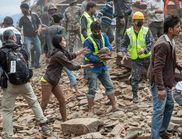 Най-малко 6,6 милиона души са пострадали от земетресението в Непал