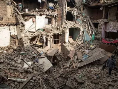 Стотици жертви и ранени след силния трус в Непал (ВИДЕО+СНИМКИ)