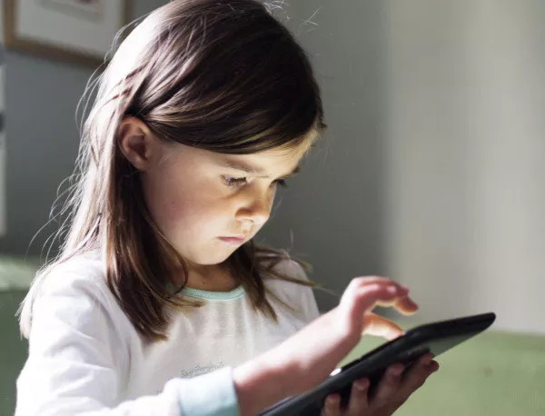 Какво отнеха мобилните устройства от децата ни?
