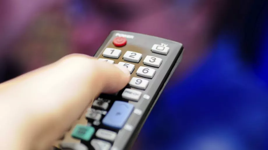 Ето защо всички започнаха да слагат фолио в дистанционното за телевизора