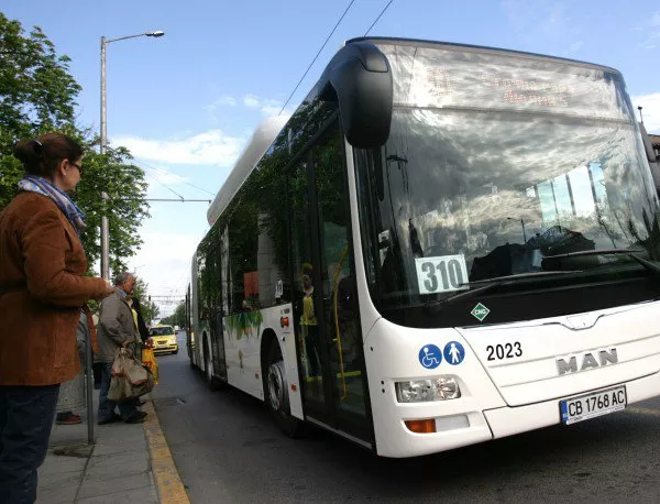 Крусев: Камери ще слдеят шофьорите и пътниците в градския транспорт 