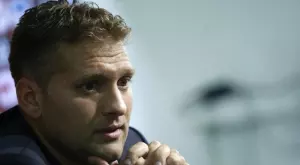 {{ otherArticle[0].article.title }}