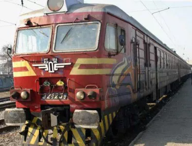 Заради липса на локомотиви БДЖ променя разписанието си