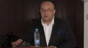 Кралев обеща допинг лабораторията да е готова до година